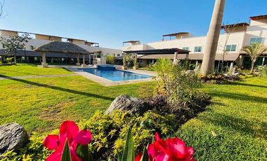 Casa en Venta con alberca Roof Garden al Sur Cuernavaca en Xochitepec Morelos