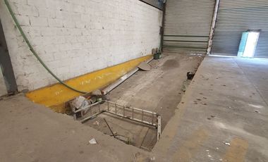 Bodega de 1,000 m² con andén de carga/descarga sobre Carr. Veracruz-Xalapa, cerca del aeropuerto