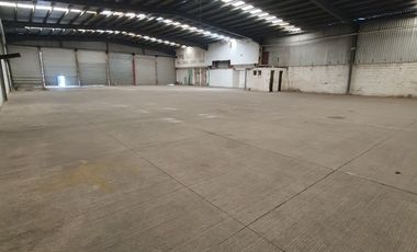 Bodega de 1,000 m² con andén de carga/descarga sobre Carr. Veracruz-Xalapa, cerca del aeropuerto