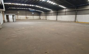 Bodega de 1,000 m² con andén de carga/descarga sobre Carr. Veracruz-Xalapa, cerca del aeropuerto