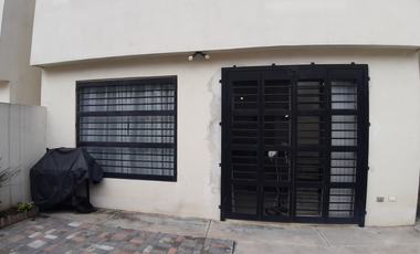 CASA EN REMATE EN FRACCIONAMIENTO MORETTA MONTERREY NUEVO LEÓN