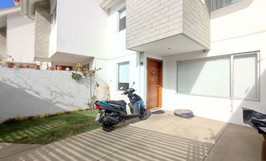 CASA EN VENTA, LINDA Y MODERNA, Sector: CORALCENTRO