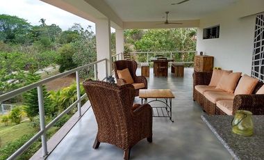 CASA DE CAMPO CON AMPLIO TERRENO EN SAN CARLOS