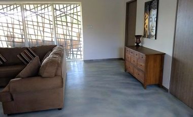 CASA DE CAMPO CON AMPLIO TERRENO EN SAN CARLOS