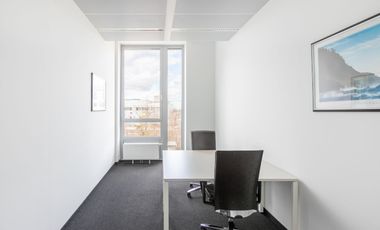 Acceso todo incluido a oficinas profesionales para 1 persona en Bogota, Carrera 11
