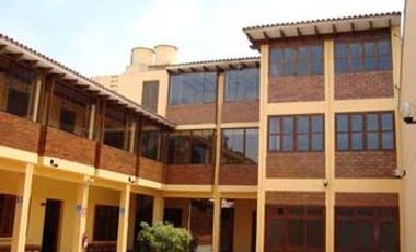 Casa para Oficina Administrativa en Alquiler o Venta en San Isidro