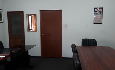 Casa para Oficina Administrativa en Alquiler o Venta en San Isidro