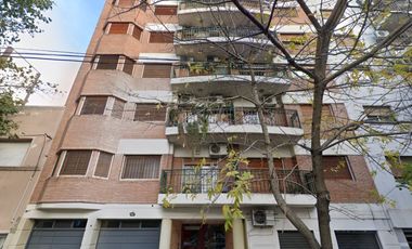Venta 2 Amb. Al Frente 55m2, dos balcones Lanús Oeste