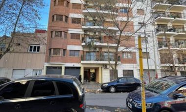 Venta 2 Amb. Al Frente 55m2, dos balcones Lanús Oeste