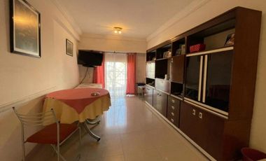 Venta 2 Amb. Al Frente 55m2, dos balcones Lanús Oeste