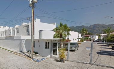 Oportunidad de Remate Bancario en Calle Bolivia 176, Paseo de La Ribera, Puerto Vallarta-Jal.