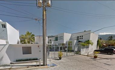 Oportunidad de Remate Bancario en Calle Bolivia 176, Paseo de La Ribera, Puerto Vallarta-Jal.