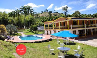 Casa finca hermosa en arriendo con piscina y jacuzzi en Combia, Pereira