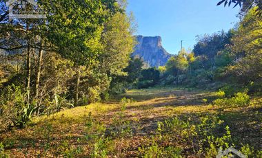 TERRENO CON VISTA PANORÁMICA HACIA LAS ROCAS LA TANDA EN MINERAL DEL CHICO