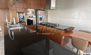 CASA EN RENTA, EL MOLINO RESIDENCIAL, AMUEBLADA, ALBERCA, 5 REC CON VESTIDOR Y BAÑO
