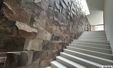 CASA EN RENTA, EL MOLINO RESIDENCIAL, AMUEBLADA, ALBERCA, 5 REC CON VESTIDOR Y BAÑO