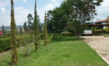 casa en conjunto cerrado Naranjos