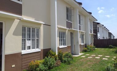 The 2-Bedroom Townhouse in Pearl Residences in Tanza