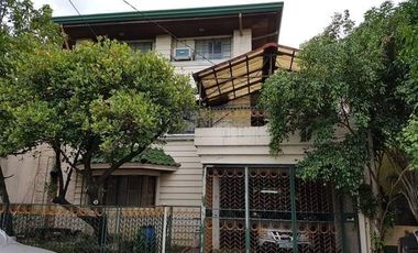 3 storey House for sale in Pamplona Uno, Las Pinas City near Vista Mall