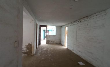 Venta de Casa Como Terreno Los Olivos At 161 m²