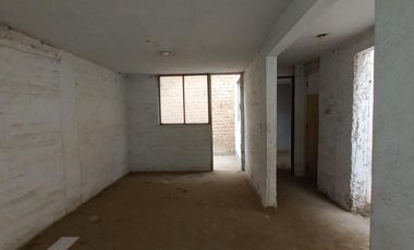 Venta de Casa Como Terreno Los Olivos At 161 m²