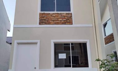 For Sale Townhouse at Tierra Vista Ayana in Dasmariñas Cavite