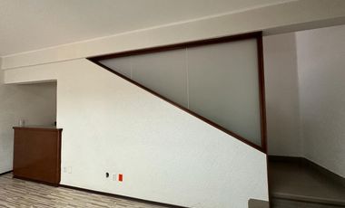 CASA EN RENTA PARA OFCINAS CON AMPLIO EXTACIONAMIENTO EN LA COLONIA DEL VALLE