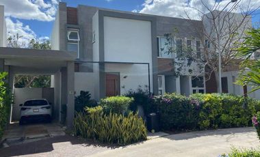 Casa Amueblada en Altozano Privada Risco