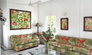 ALQUILER DE ESPECTACULAR CASA CON VISTA Y SALIDA AL MAR EN PLAYA ALCATRACES/SANTA MARTA