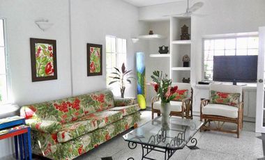 ALQUILER DE ESPECTACULAR CASA CON VISTA Y SALIDA AL MAR EN PLAYA ALCATRACES/SANTA MARTA