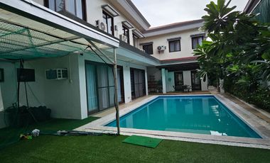 4 Bedroom House with Swimming pool for Rent in San Lorenzo Village Makati City