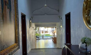 Tequesquitengo Casa en Venta a La Orilla del Lago 5 Recamaras, Alberca