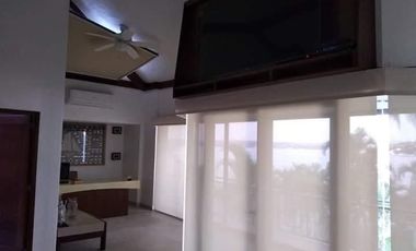 Tequesquitengo Casa en Venta a La Orilla del Lago 5 Recamaras, Alberca