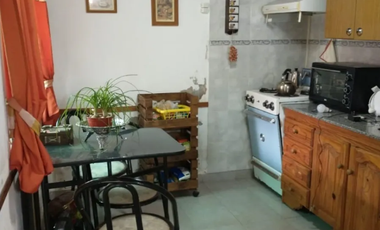 Casa Con Locales Comerciales (verónica, Partido De Punta Indio).