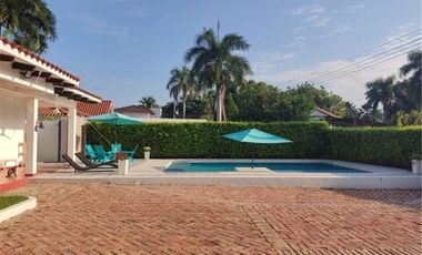 Casa Campestre en Alquiler Vacacional en Ricaurte- Cundinamarca