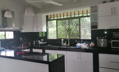 Casa Campestre en Alquiler Vacacional en Ricaurte- Cundinamarca
