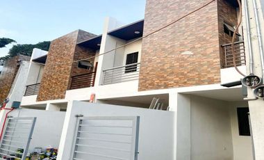 Townhouse for Sale in Bernaber Subdivision at Caloocan City
