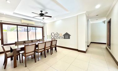 4-Bedroom House with Pool in North Town Homes for Rent