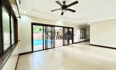 4-Bedroom House with Pool in North Town Homes for Rent