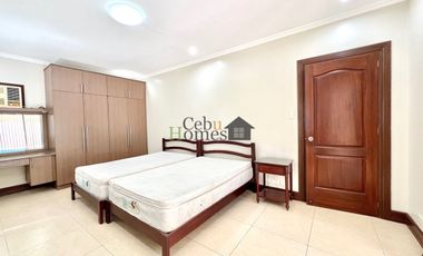 4-Bedroom House with Pool in North Town Homes for Rent