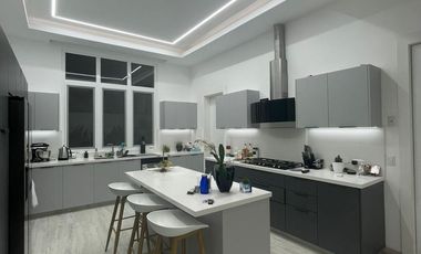 Samborondon, Renta de Hermosa Casa 4 Dorm con Piscina y Vista Al Lago