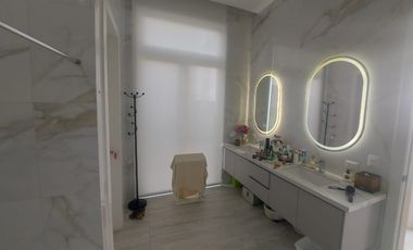 Samborondon, Renta de Hermosa Casa 4 Dorm con Piscina y Vista Al Lago