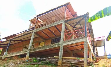 Venta de Lote con Vivienda de 3 Pisos en Parcelación El Cofre
