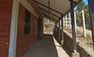 Venta de Lote con Vivienda de 3 Pisos en Parcelación El Cofre