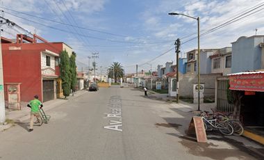 ¡¡Vive en Elegante e inigualable casa en remate en Col. Acolman, Tepexpan, Edomex!!