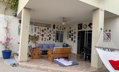 Casa de Venta en Urbanización Manta 2000, Manta, Manabí, Ecuador