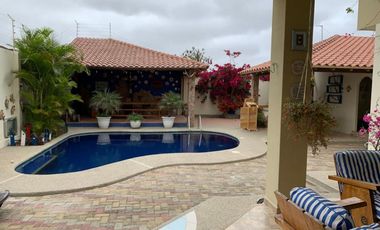 Casa de Venta en Urbanización Manta 2000, Manta, Manabí, Ecuador