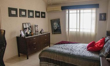 Casa de Venta en Urbanización Manta 2000, Manta, Manabí, Ecuador