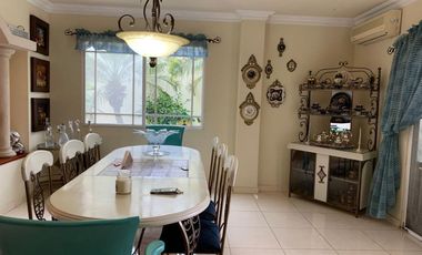 Casa de Venta en Urbanización Manta 2000, Manta, Manabí, Ecuador