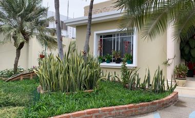 Casa de Venta en Urbanización Manta 2000, Manta, Manabí, Ecuador